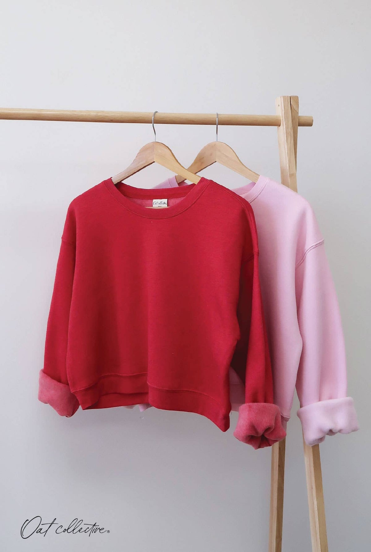 PREMIUM SOLID BASIC Cropped Graphic Sweatshirt